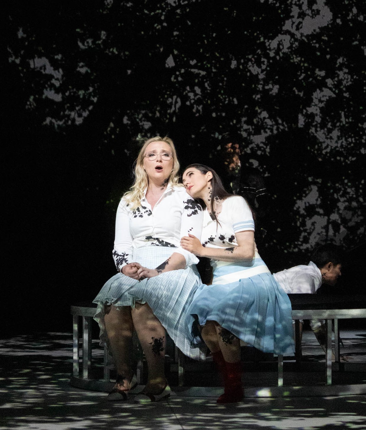 REVIEW: Hermia in Britten's "A Midsummer Night's Dream" at the Santa Fe Opera 2021